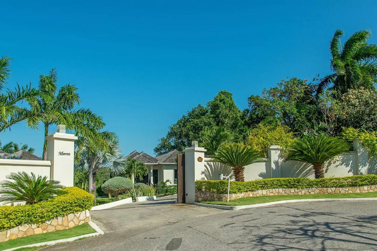 Luxury Villa Sleeps 6, Beach Access, Montego Bay Exterior photo