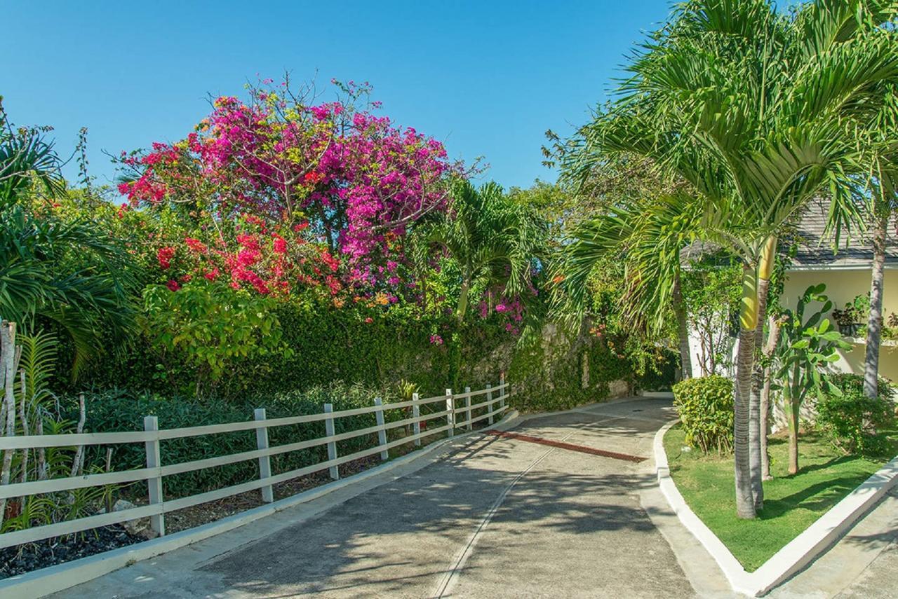 Luxury Villa Sleeps 6, Beach Access, Montego Bay Exterior photo